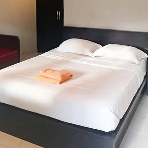 Guest house D'kubu Daje Bali Redpartner, Kuta (Bali)